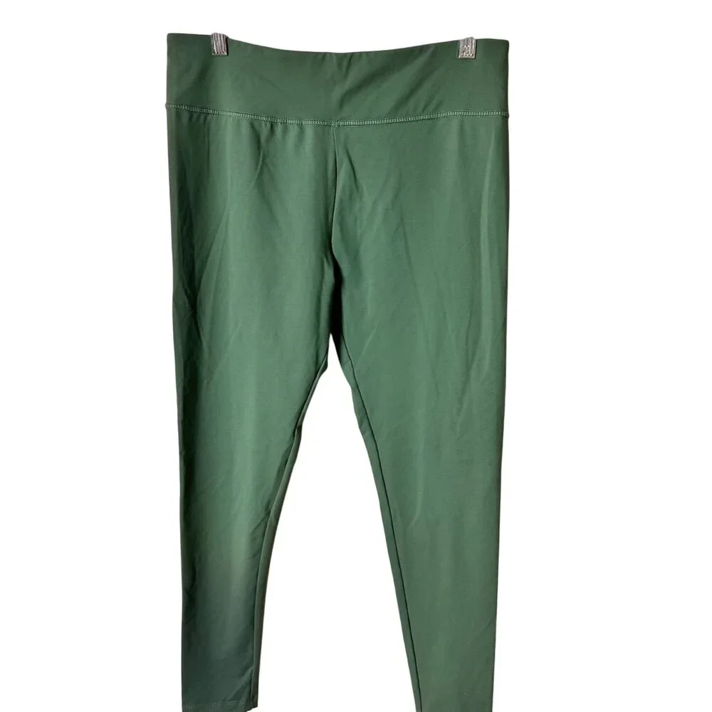 Danskin Size XL Womens High-Waisted Green Leggings Nylon/Spandex Blend
